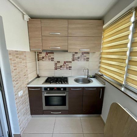 Garsoniera Moderna Parcare Internet Apartment Pitesti Bagian luar foto